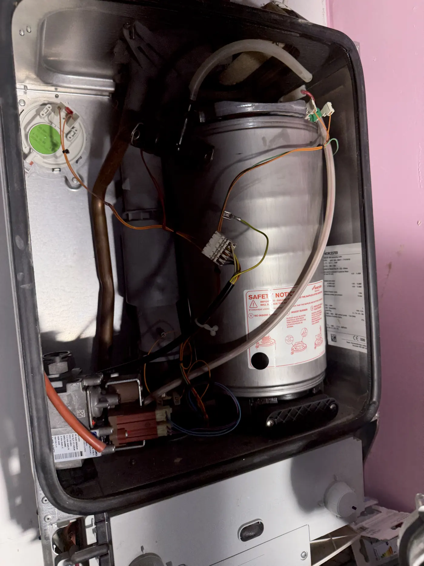 Worcester Greenstar Ri with the case removed showing the heat exchanger, gas valve and wiring